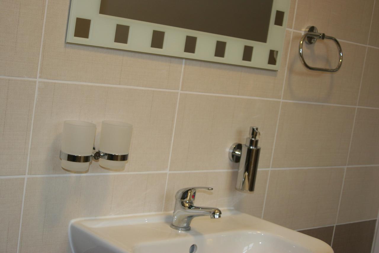 Art Star Hotel Hostivice Dış mekan fotoğraf