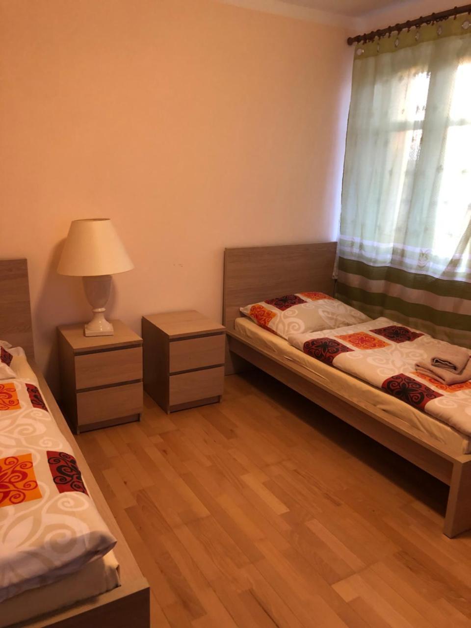 Art Star Hotel Hostivice Dış mekan fotoğraf